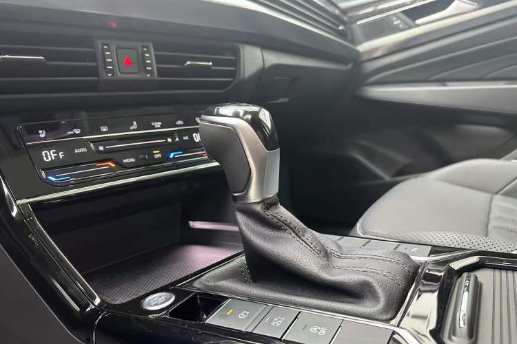 Used Volkswagen Passat 2024 330TSI Starry Elite Edition
