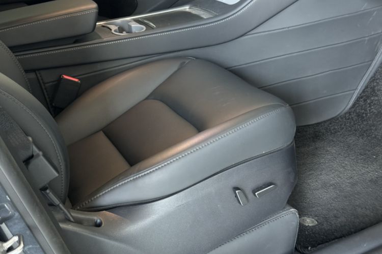 Used Tesla Model Y 2024 Long-Range All-Wheel-Drive Version