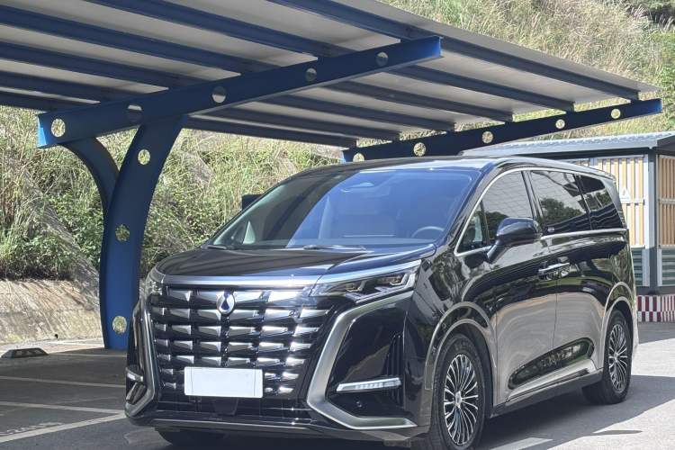 Used Denza D9 2022 DM-i 970 Four-Wheel Drive Prestige Model
