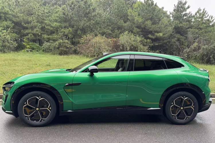 Used  YU7 2025 Ultra-Long Range Rear-Wheel Drive Version
