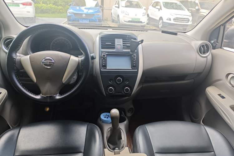 Used Nissan Sunny 2015 1.5XE Manual Comfort Edition
