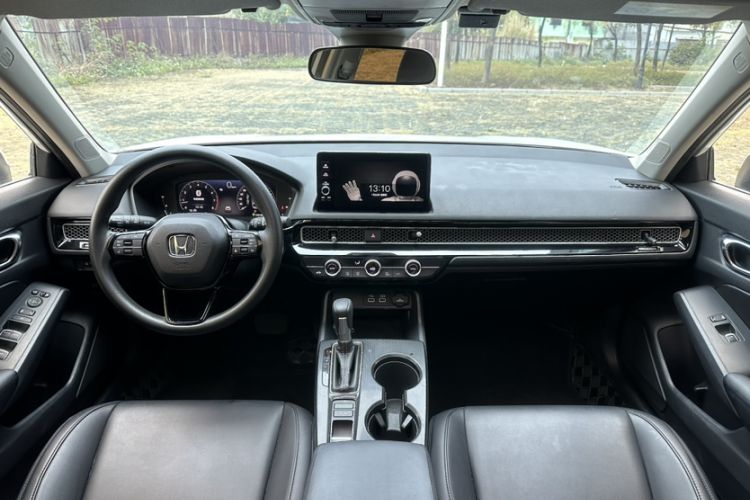 Used Honda Civic 2023 240TURBO CVT Dynamic Edition
