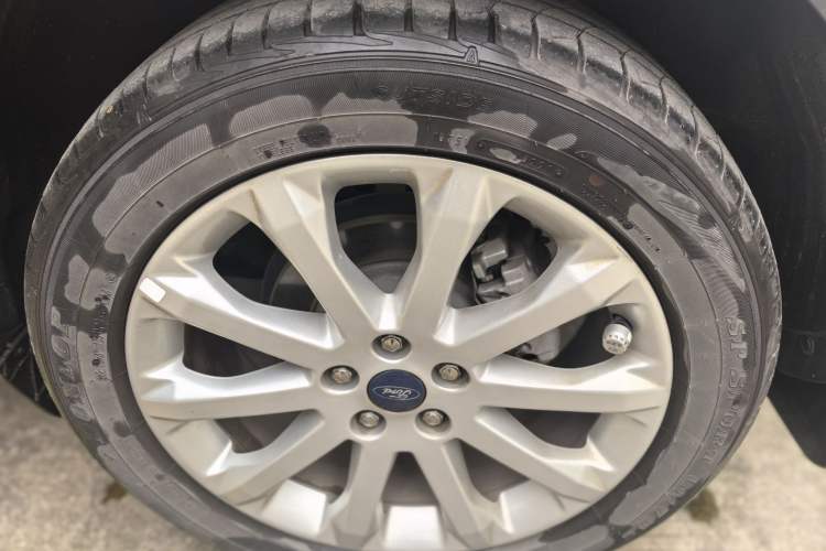 Used Ford Kuga 2015 1.5L GTDi Two-Wheel-Drive Comfort Model
