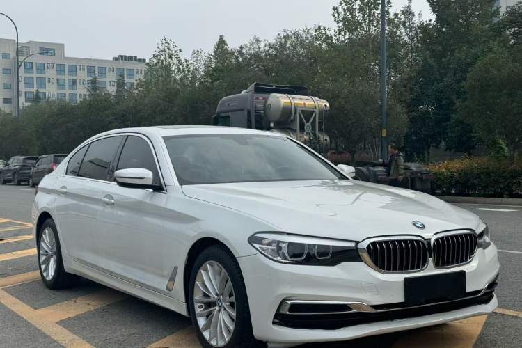 Used BMW 5 Series 2019 Facelifted 525Li Luxury Package
