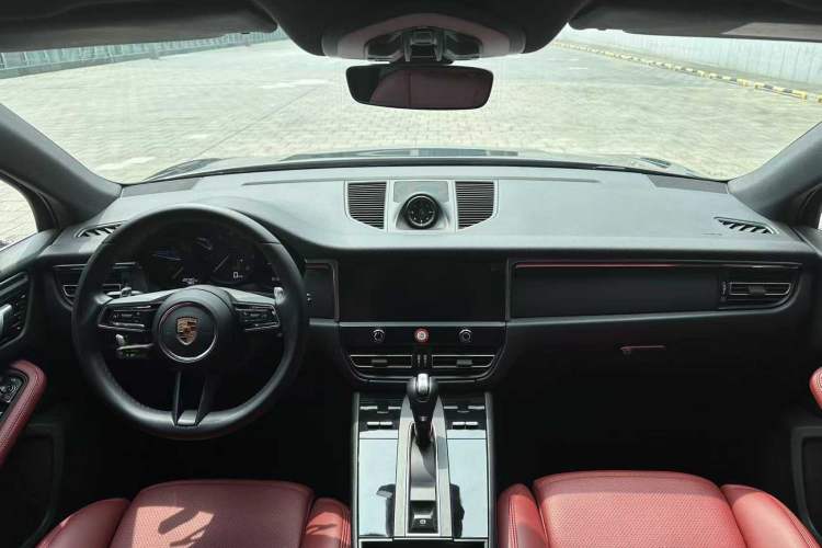 Used Porsche Macan 2022 Macan 2.0T