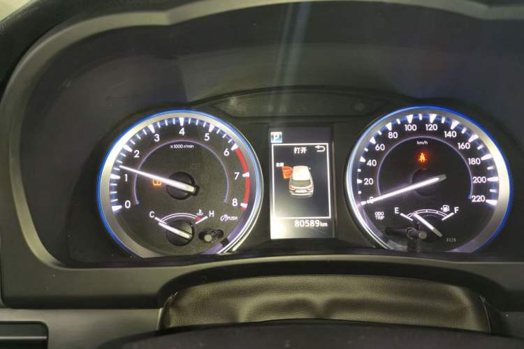 Used Toyota Highlander 2018 2.0T Four-Wheel Drive Prestige Version 7 Seats China V Emission Standard
