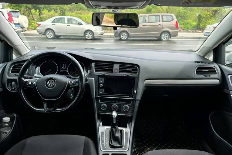 Used Volkswagen Golf 2019 200TSI DSG Comfort & Ambition Edition China VI Standard
