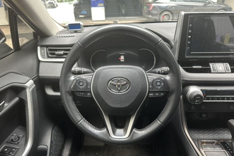 Used Toyota RAV4 2020 Dual-Engine 2.5L E-CVT 4x4 Elite PLUS Edition
