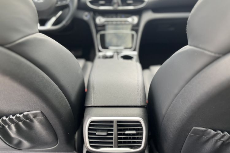 Used Hyundai Santa Fe 2019 380 TGDi DLX Automatic Two-Wheel Drive Prestige Plus Version China VI Standard
