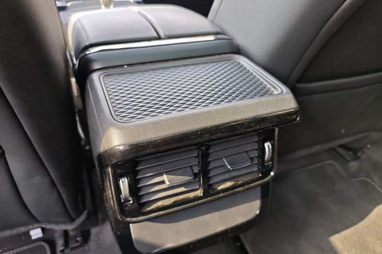 Used Land Rover Range Rover Evoque 2023 Aurora L 200PS Elite Edition