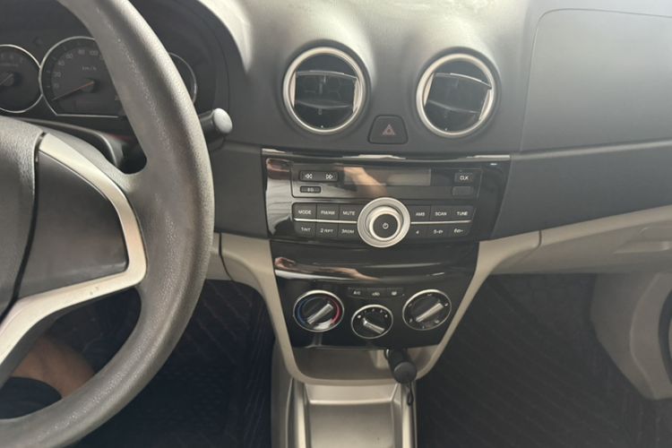 Used Changan Alsvin V3 2015 1.4L Manual Meiruan Model China V Standard
