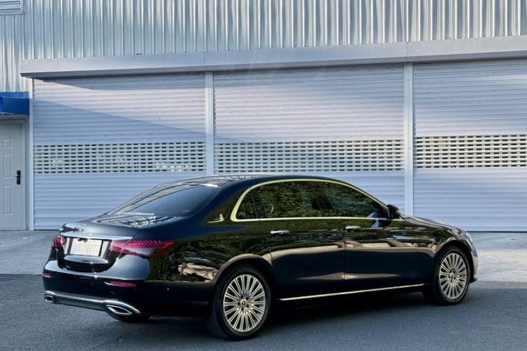 Used Mercedes-Benz E-Class 2021 E 300 L Luxury Model
