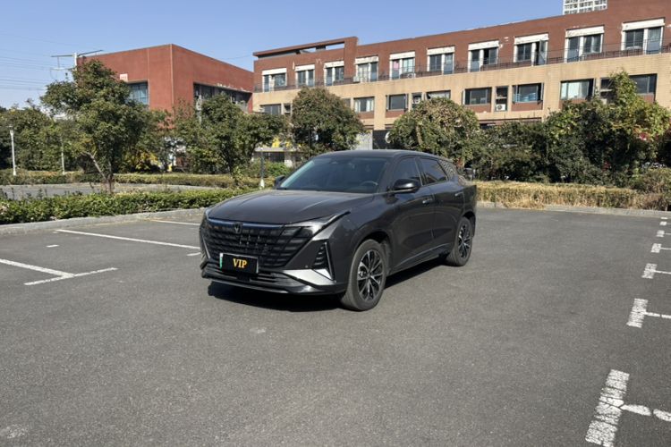 Used Changan UNI-Z New Energy 2024 Blue Whale Smart Electric iDD 125km Beyond Edition
