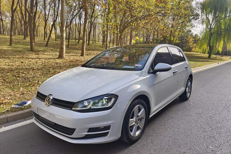 Used Volkswagen Golf 2015 1.4TSI Automatic Comfort Model
