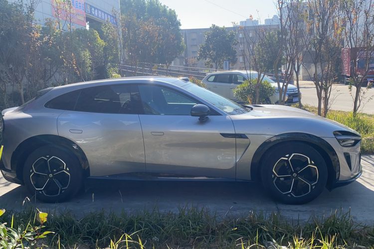 Used  YU7 2025 Ultra-Long Range All-Wheel Drive Pro Version
