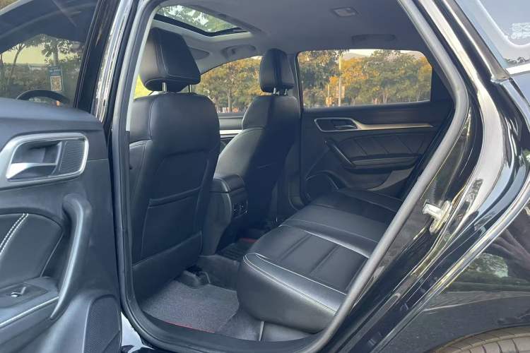 Used MG 6 2017 20T Automatic Luxury Smart Connect Version China V Standard