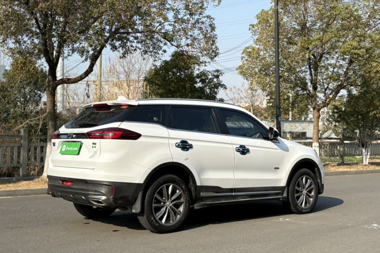 Used Geely Auto Emgrand X7 Sport 2020 1.8TD DCT Two-Wheel Drive Smart Connect 4G-Enabled Version
