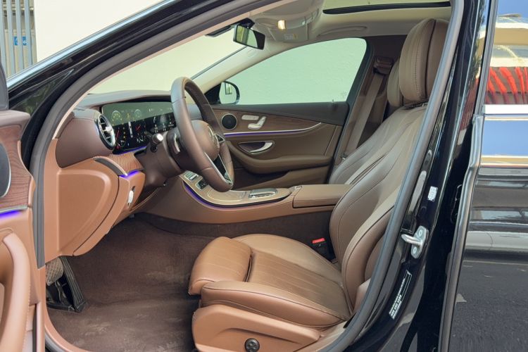 Used Mercedes-Benz E-Class 2022 Second Facelift E 300 L Fashion Edition
