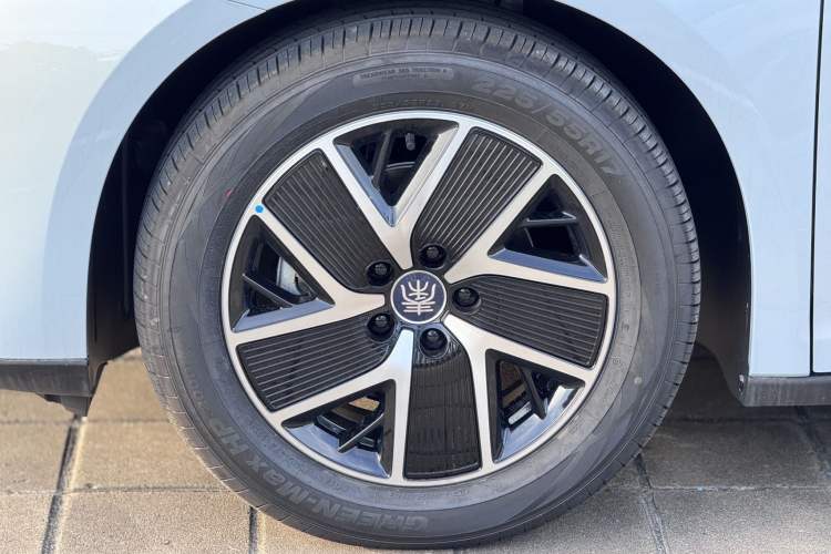 Used BYD Qin L 2024 DM-i 80KM Beyond Model
