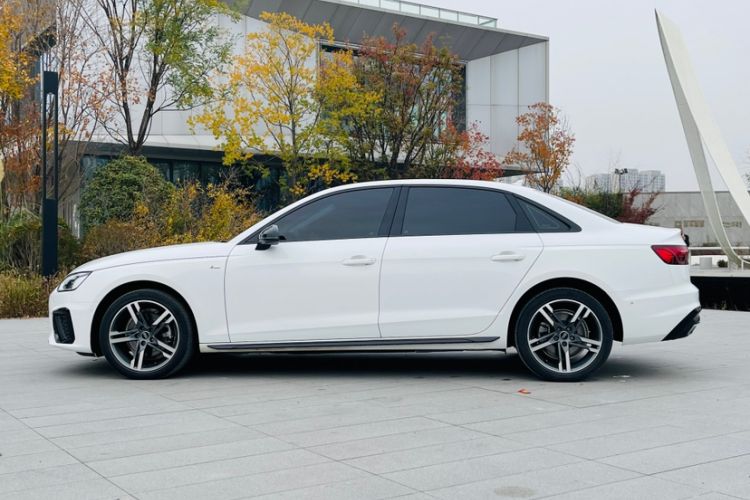 Used Audi A4L 2022 40 TFSI Luxury Dynamic Model
