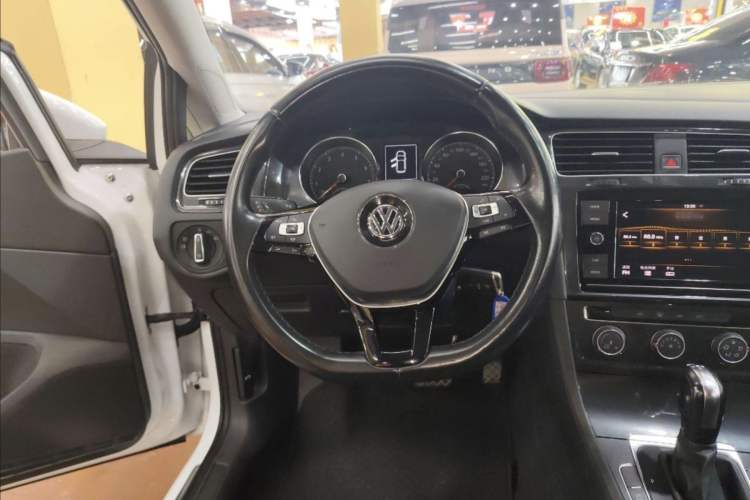 Used Volkswagen Golf 2019 280TSI DSG Comfort Version China VI Standard