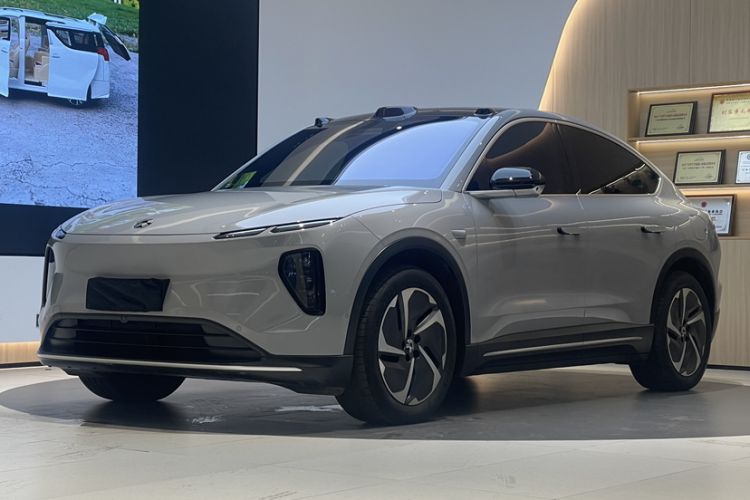 Used Nio EC6 2023 75 kWh