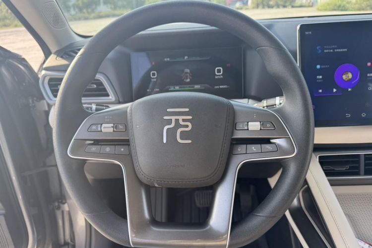 Used BYD Yuan UP 2024 401KM Leading Edition