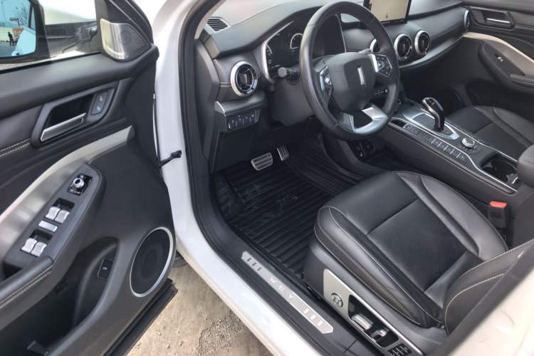 Used Wey VV6 2019 2.0T Four-Wheel Drive Flagship Version China VI Standard