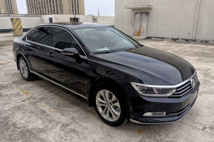 Used Volkswagen Magotan 2018 Facelift 330TSI DSG Luxury Model
