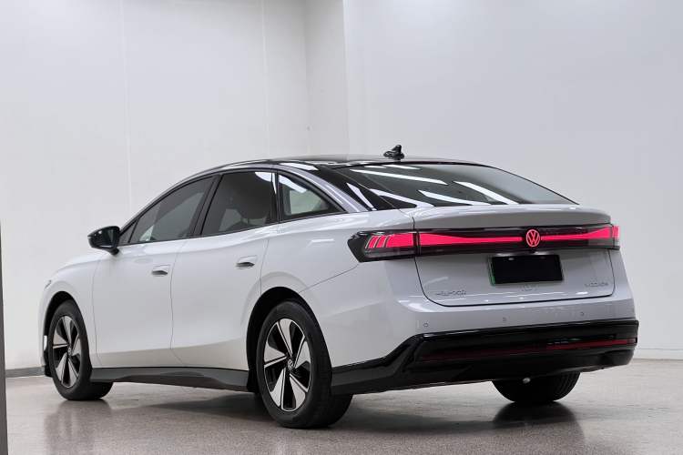 Used Volkswagen ID.7 VIZZION 2024 AIR model