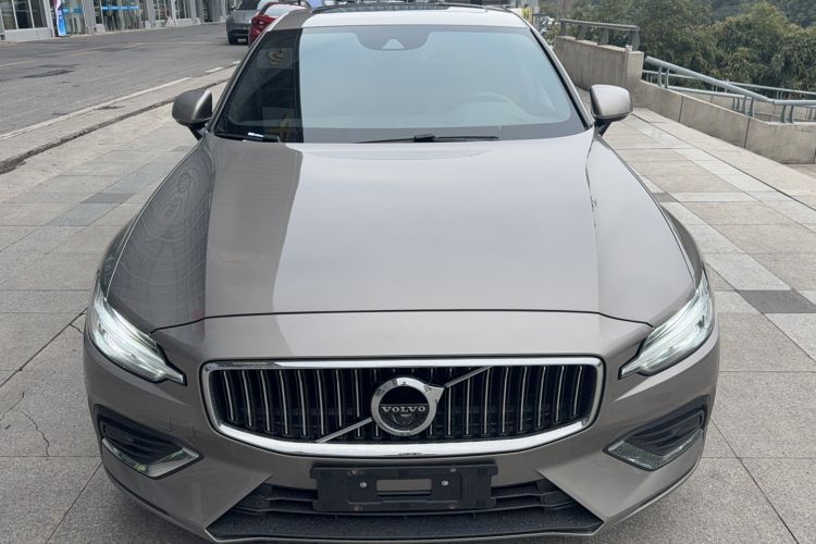 Used Volvo S60 2021 T4 Zhiyi Luxury Edition
