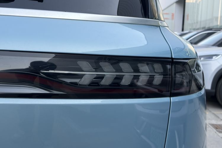 Used VOYAH FREE 2021 Four-Wheel Drive Standard All-Electric Exclusive Luxury Package