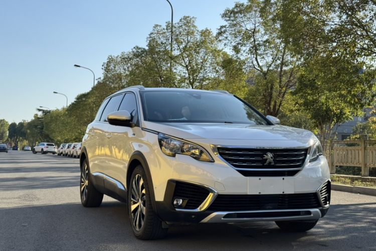 Used Peugeot 5008 2017 380THP 7-Seater Luxury Edition
