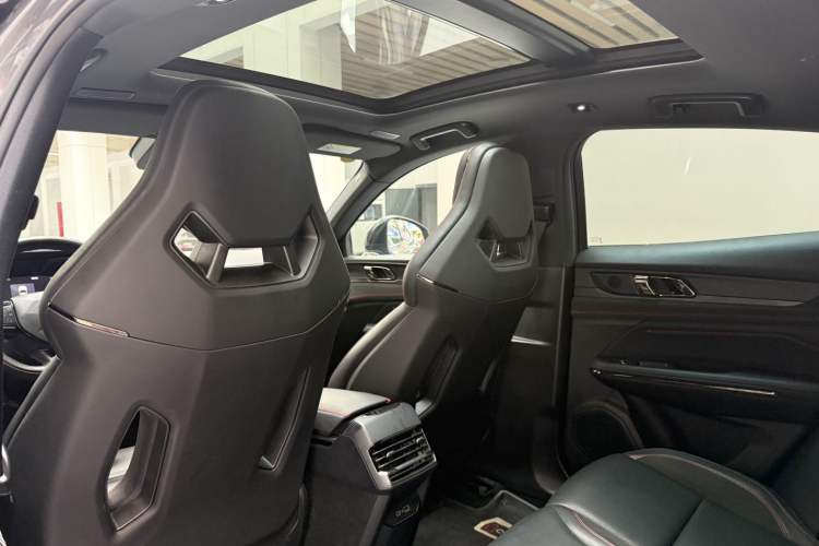 Used Lynk & Co 05 2023 2.0TD Four-Wheel Drive HypeHalo
