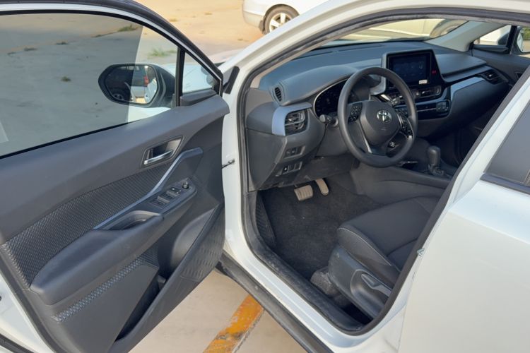 Used Toyota IZOA 2021 Dual-Motor 2.0L Yi Xing Edition
