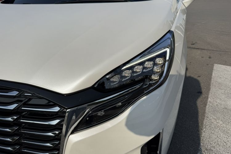 Used Buick GL8 2023 ES Lu Zun Deluxe Model
