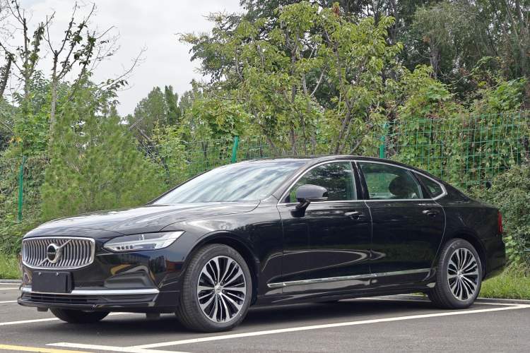 Used Volvo S90 2024 B5 Zhiyi Luxury Edition
