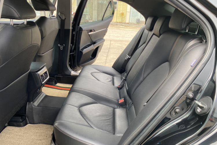 Used Toyota Camry 2021 2.5G Luxury Edition
