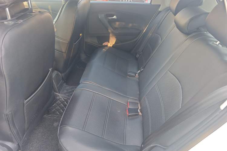 Used Volkswagen Polo 2014 1.4L Automatic Comfort Edition
