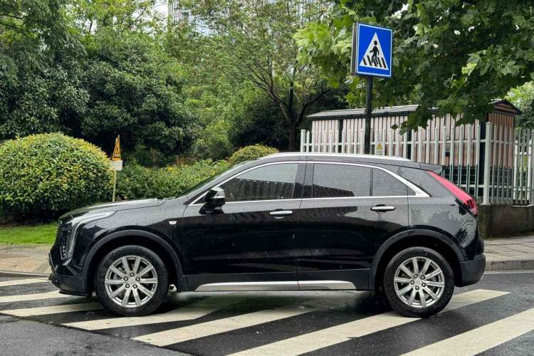 Used Cadillac XT4 2018 28T Two-Wheel Drive Leading Version
