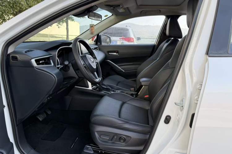 Used Toyota FRONTLANDER 2022 2.0L CVT Luxury Edition
