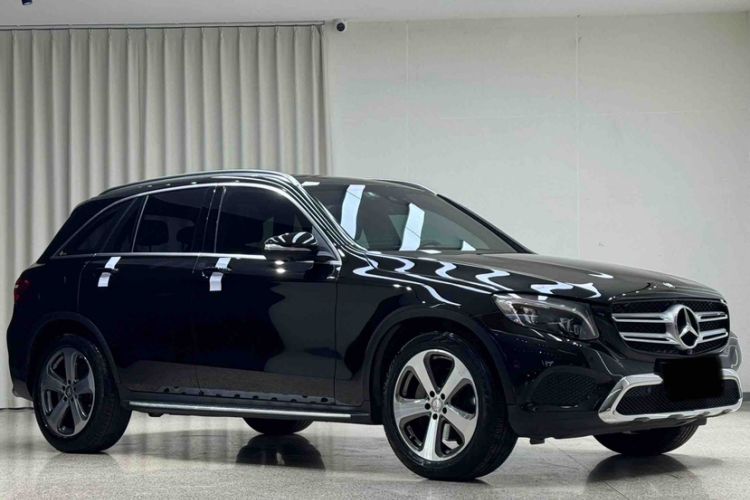 Used Mercedes-Benz GLC 2016 GLC 300 4MATIC Dynamic Model
