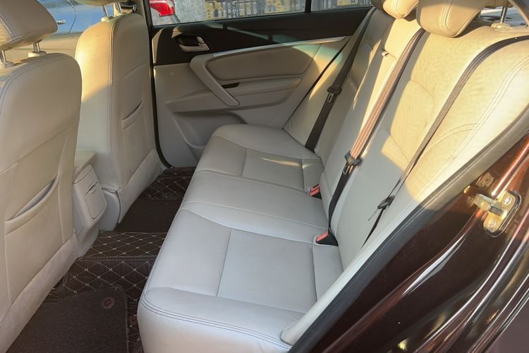 Used Geely Auto Emgrand 2014 Sedan 1.5L Manual Elite Model
