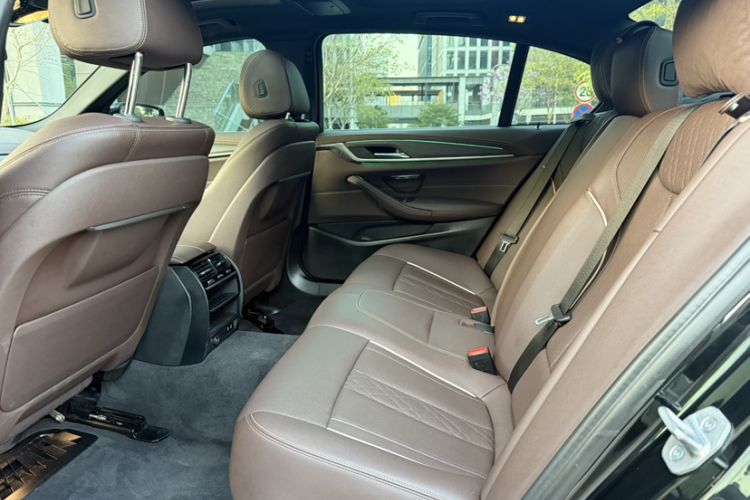 Used BMW 5 Series 2021 530Li Leading Model M Sport Package
