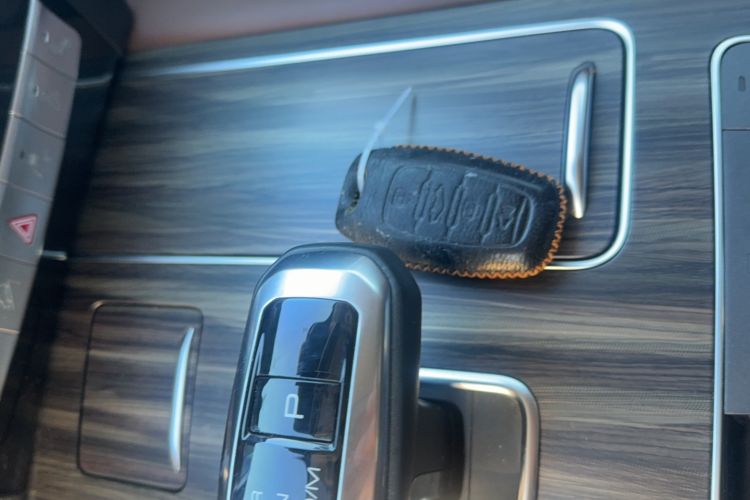 Used Haval H9 2017 2.0T Gasoline 4x4 Premium 5-Seater
