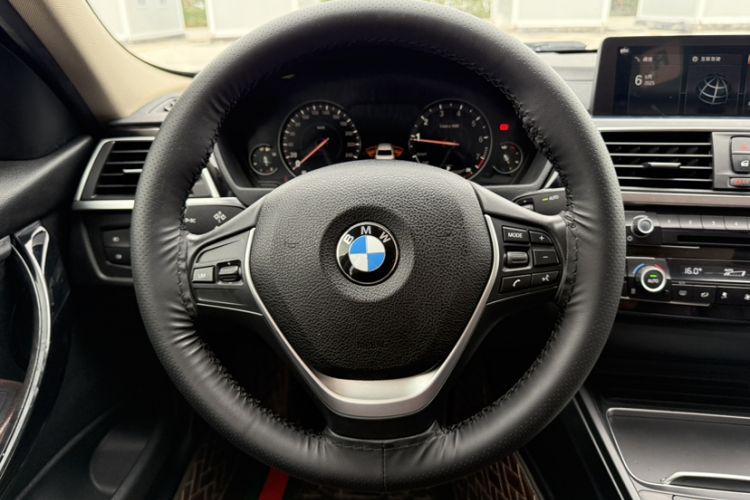 Used BMW 3 Series 2019 320Li Fashion Model
