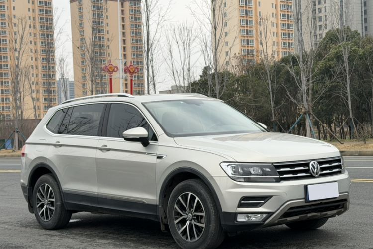 Used Volkswagen Tiguan L 2018 330TSI Automatic Two-Wheel Drive Luxury Edition
