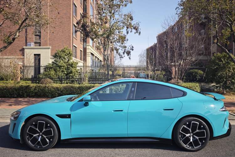 Used  SU7 2024 Rear-Drive Ultra-Long Range Advanced Pro-Level Intelligent Driving Version
