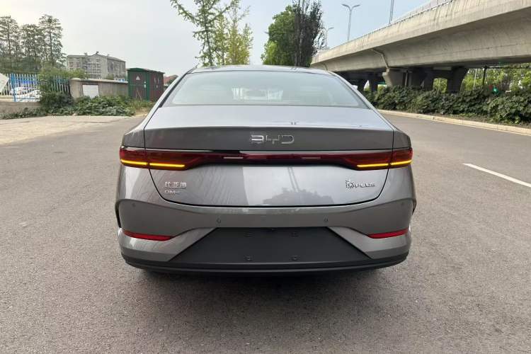 Used BYD Qin PLUS 2025 DM-i Smart Drive 55KM Leading Model
