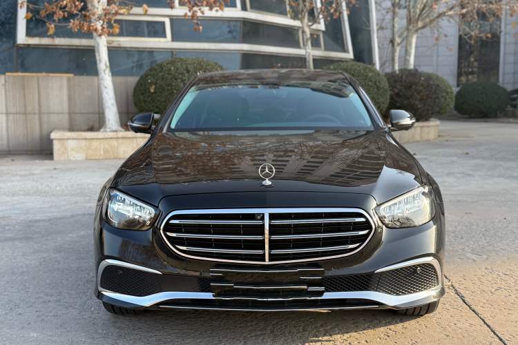 Used Mercedes-Benz E-Class New Energy 2022 Facelift E 350 e L Plug-in Hybrid Sedan
